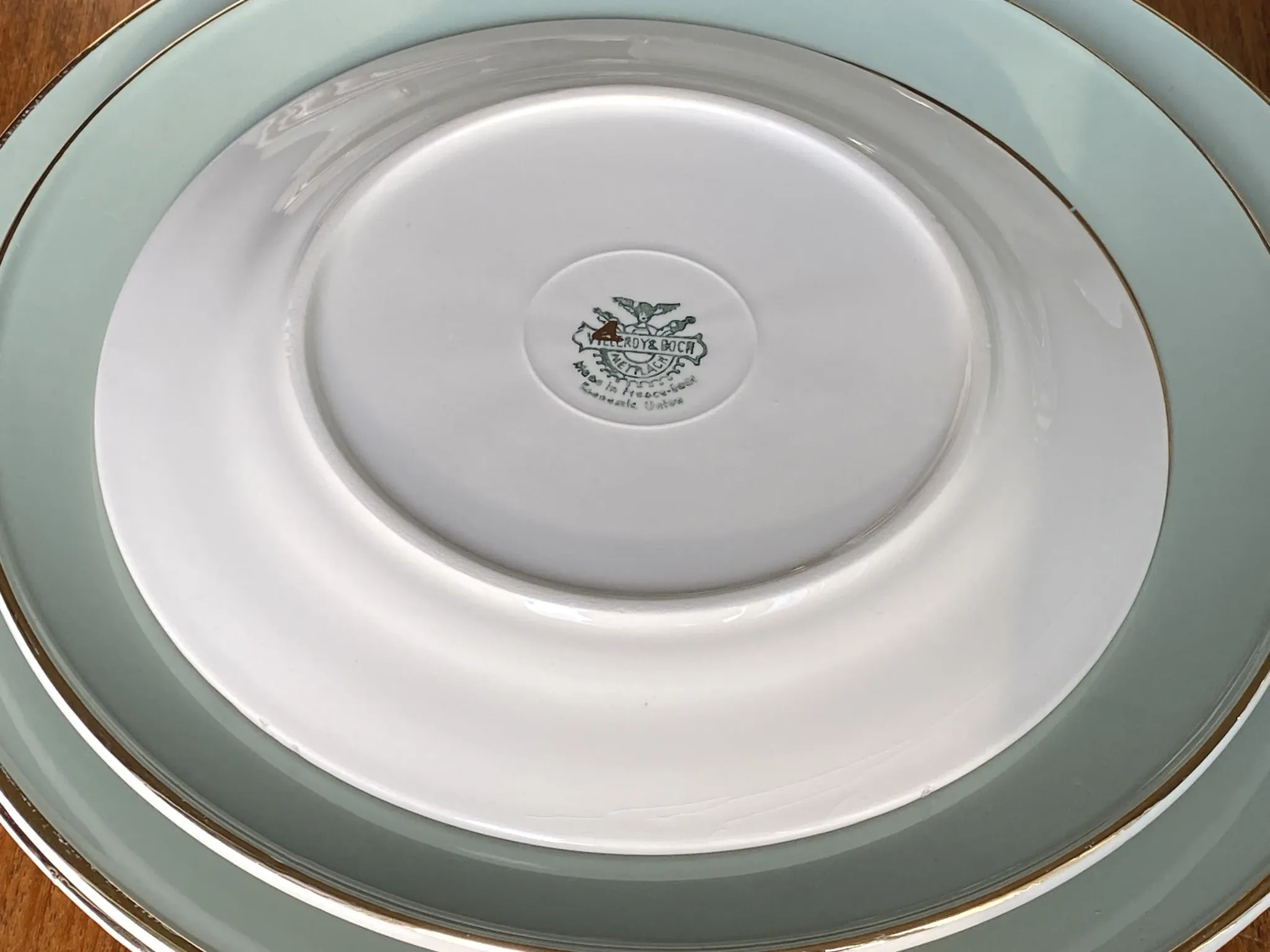 Villeroy & Boch table service in celadon green and ivory - 102 pieces