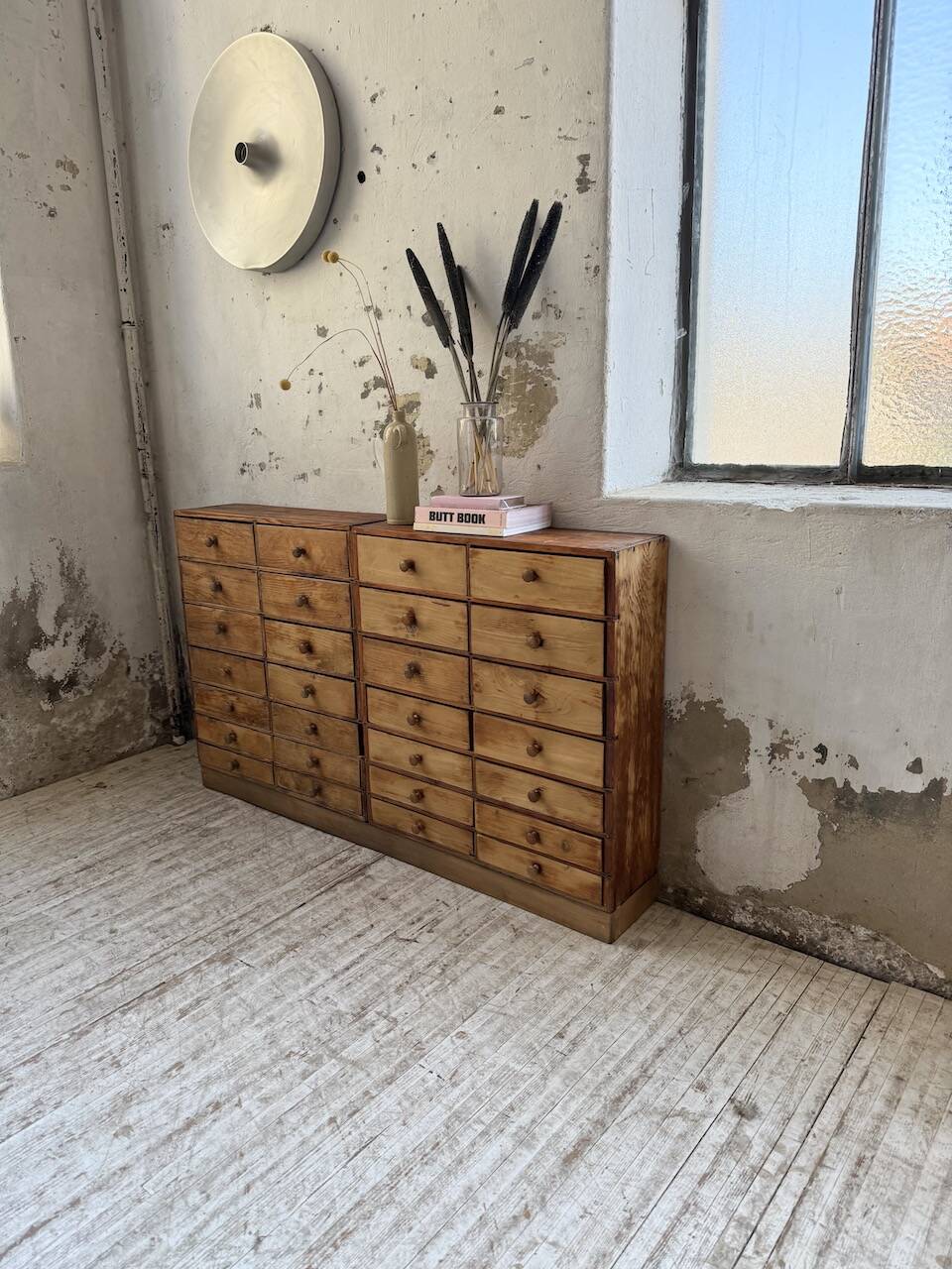 Trade furniture