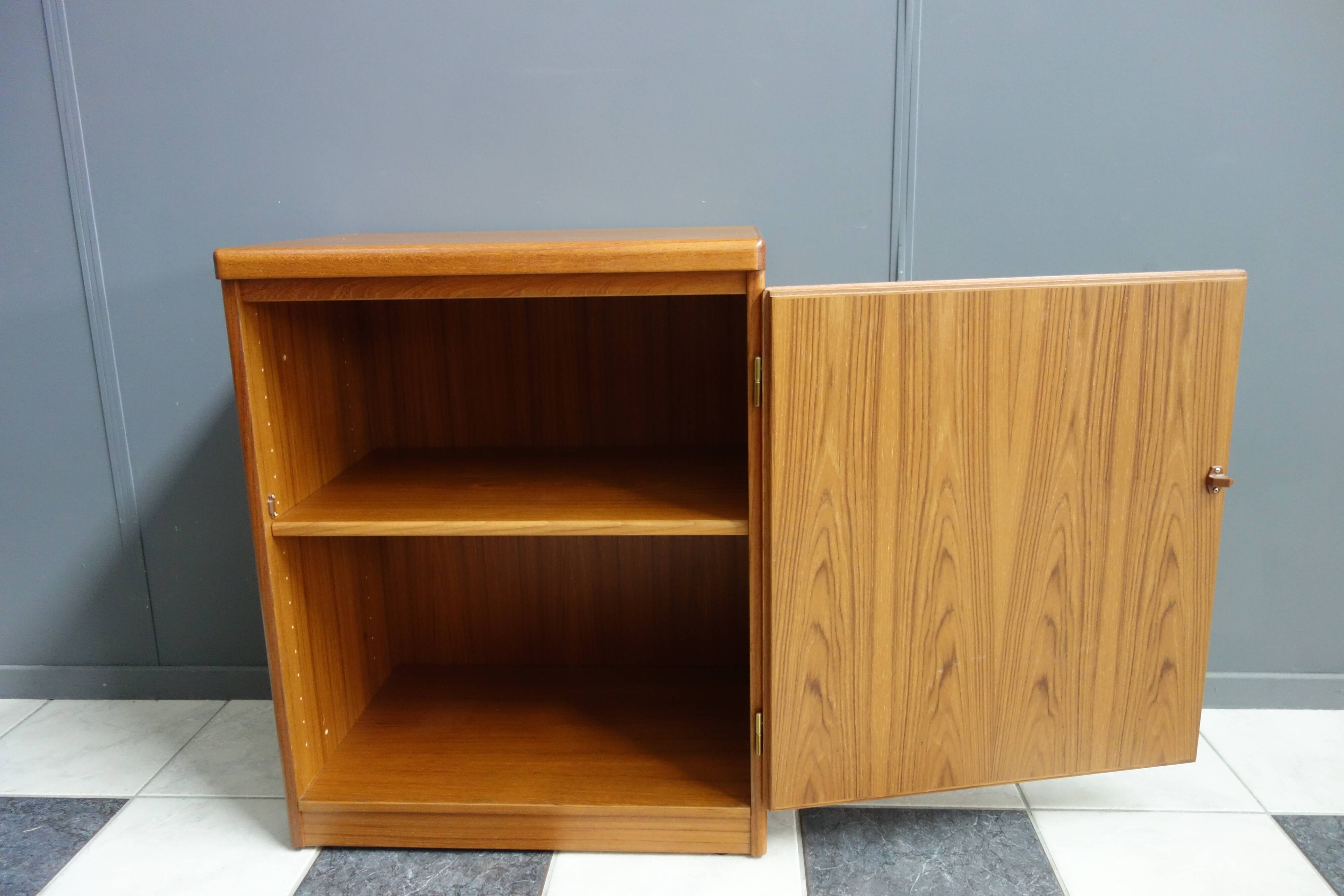 Teak danish cabinet 1 door, Scan-Flex Denmark