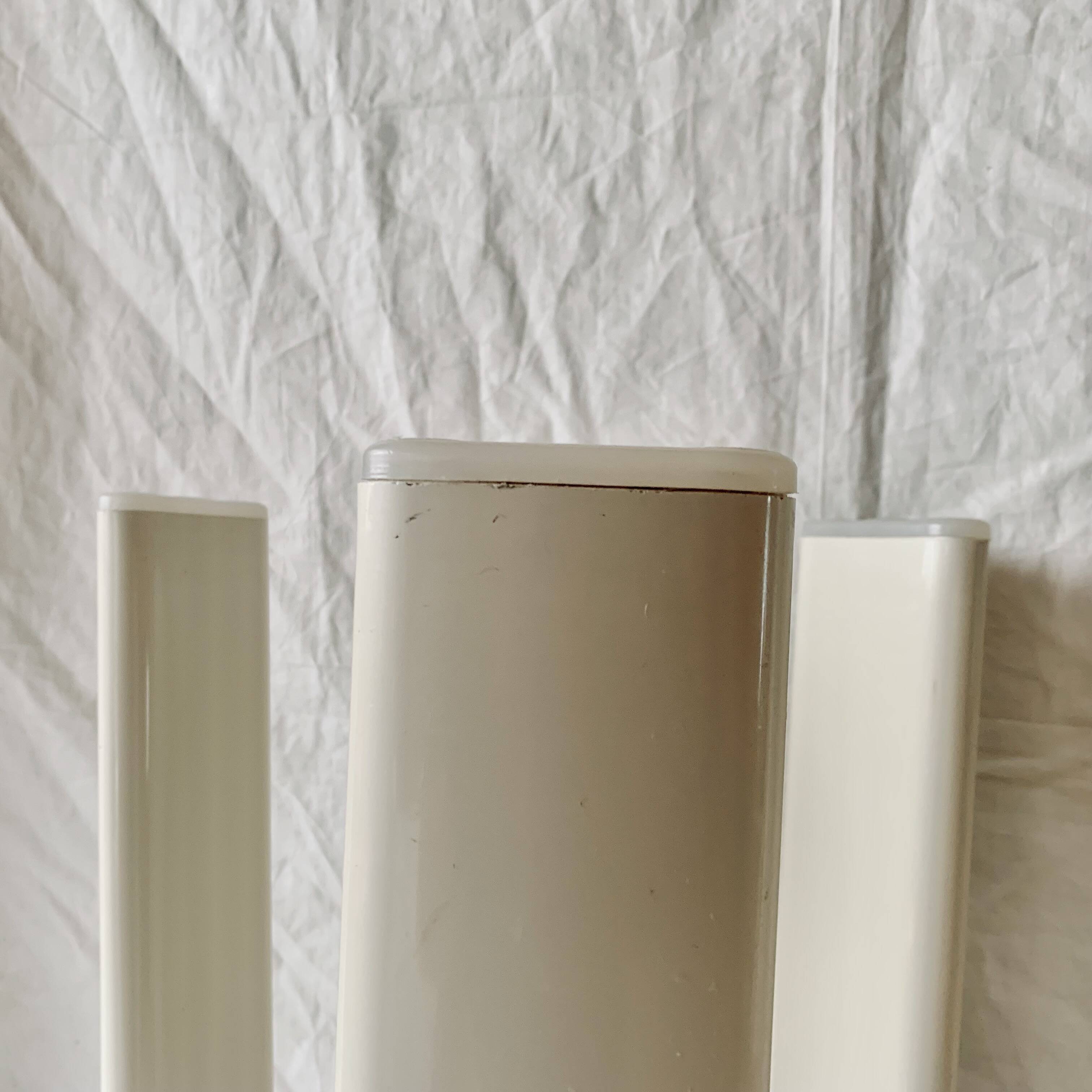 Vintage white plastic tripod stool Gedy - design Olaf von Bohr