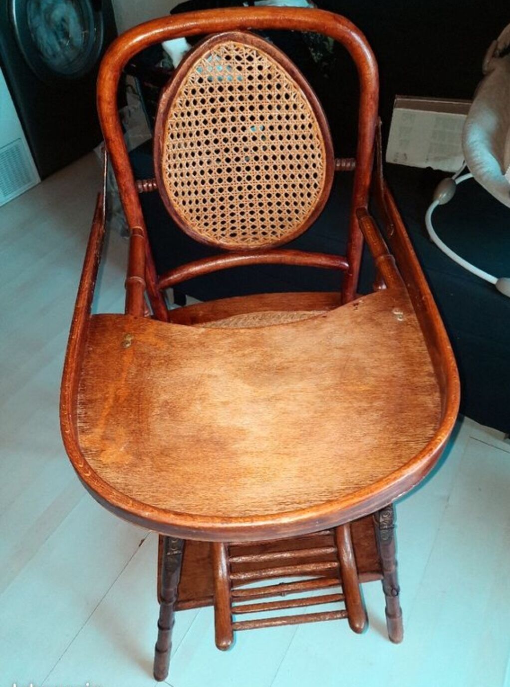 High chair wood and cannage