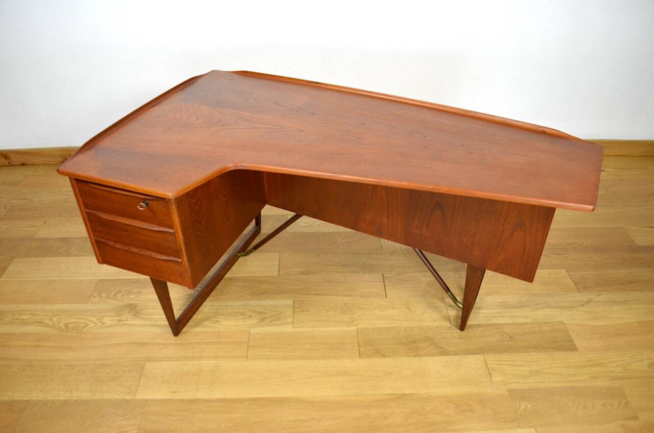 Boomerang desk by Peter Lovig Nielsen 1950/1960