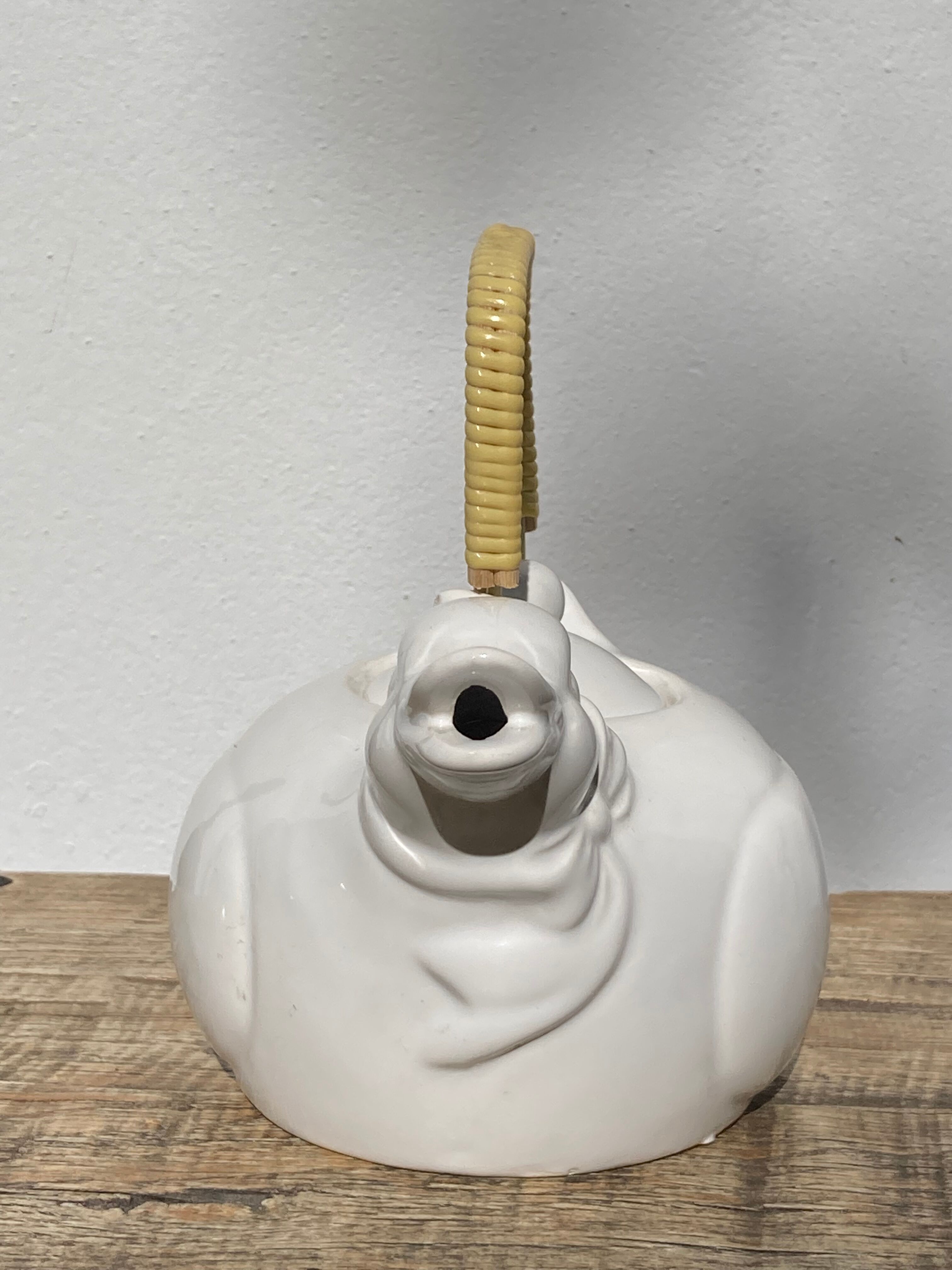 Teapot in the shape of a duck in white ceramic 1960 vintage