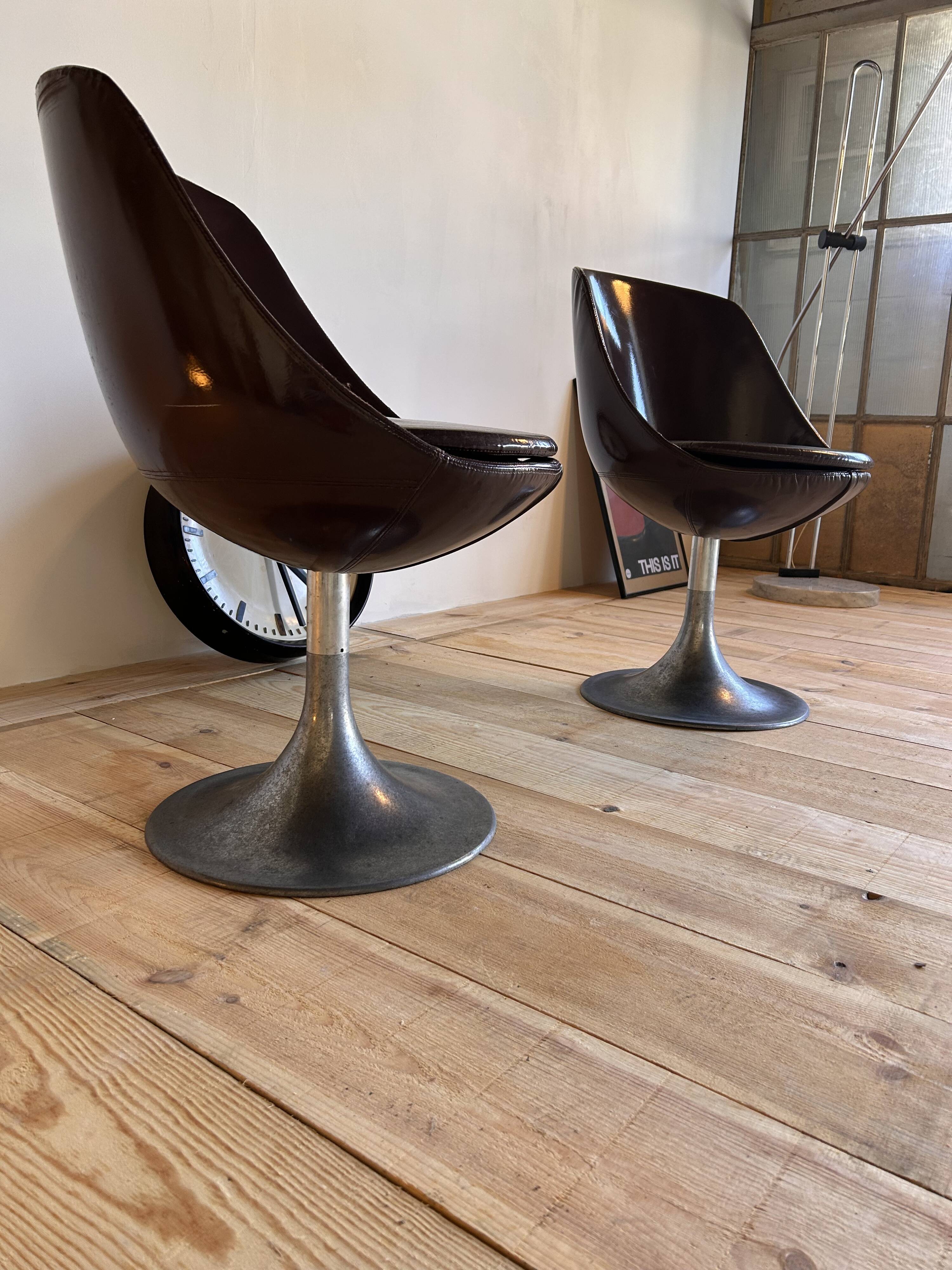 Pair of Space Age Armchairs, Italian design