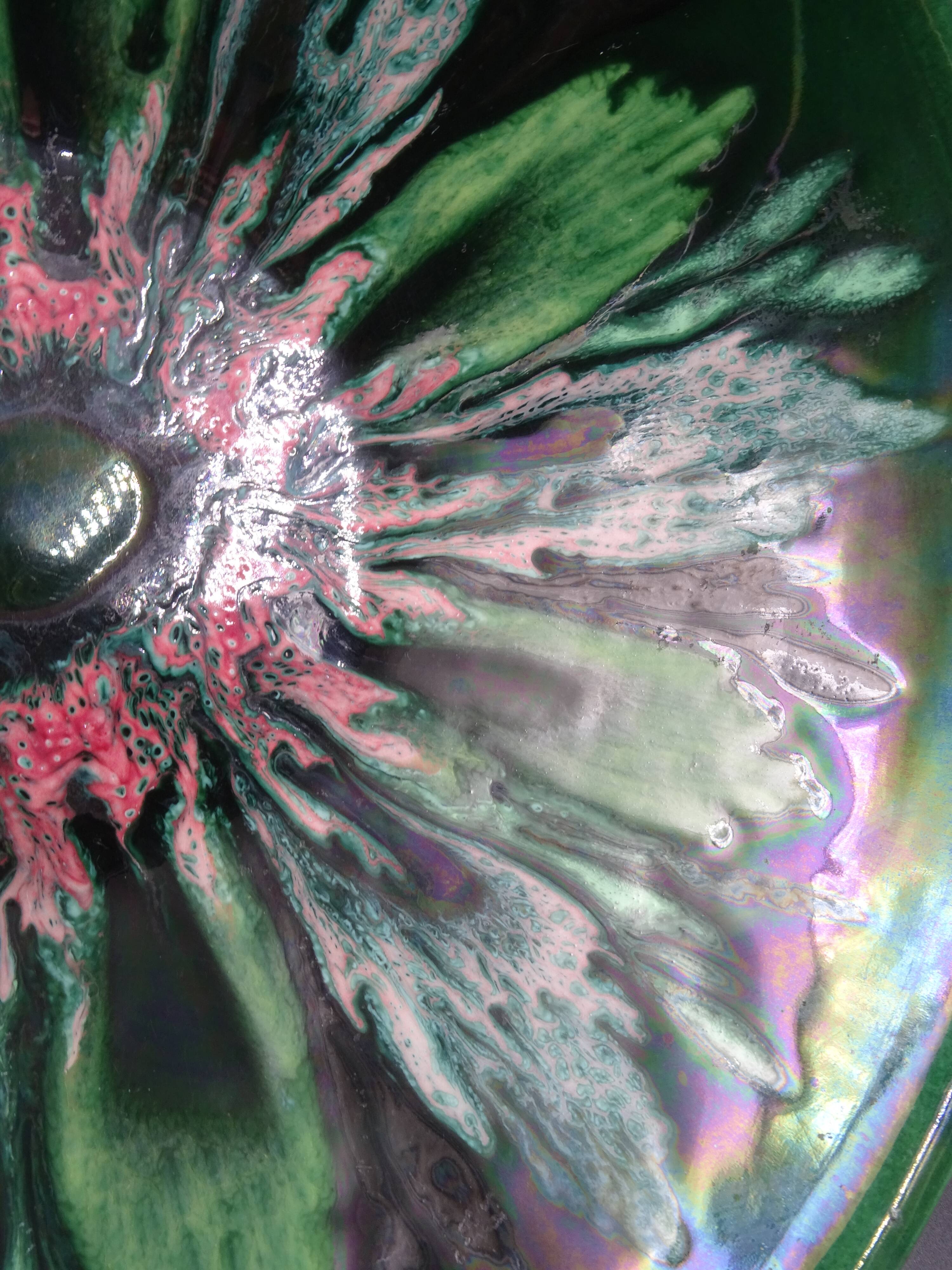 Green faience bowl decorated with multicolored drips around 1970