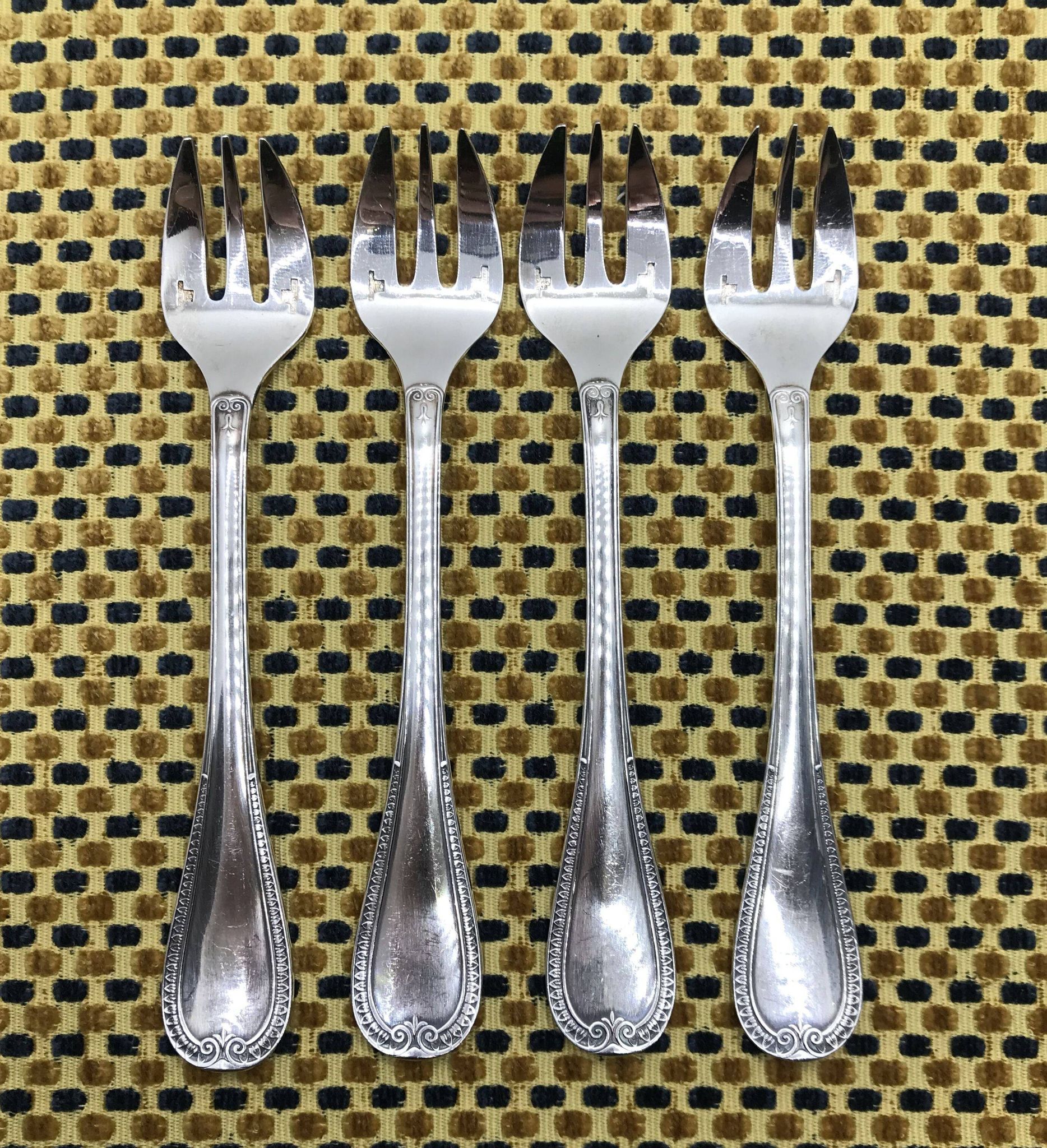 4 Christofle silver-plated oyster forks, Malmaison model