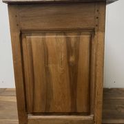 Small Community Furniture in Walnut from the end of the 18th century