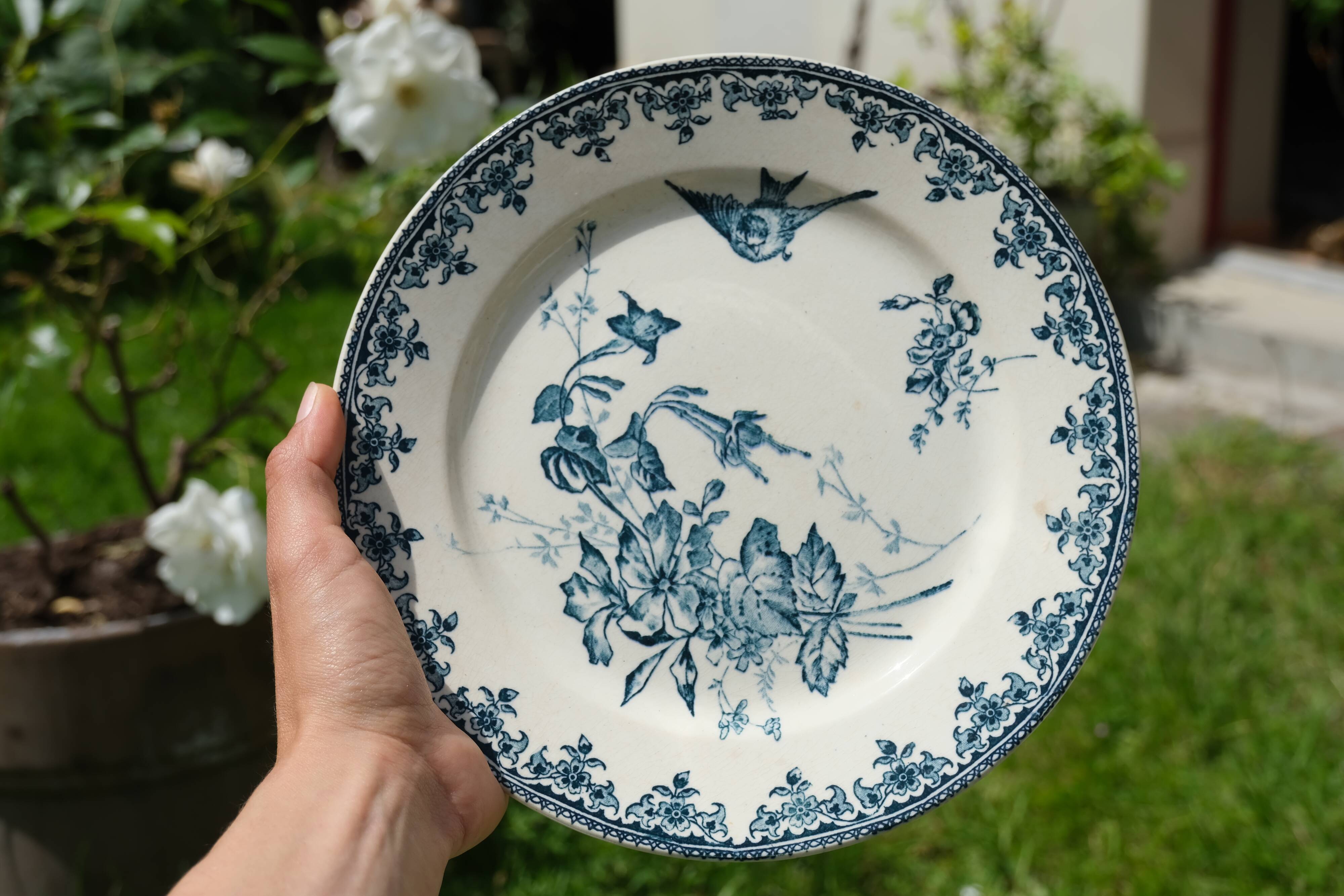 Set of 6 blue iron earth plates