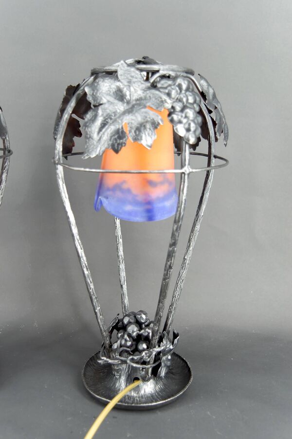Paire de Lampes Fer Forgé, Thème de la Vigne, Müller Frères, Art Déco, 1925