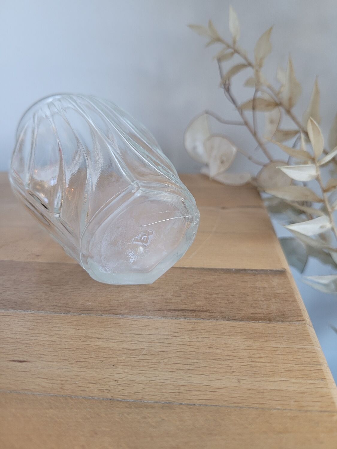 Bulb vase