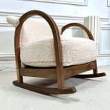 Rocking chair in sheepskin