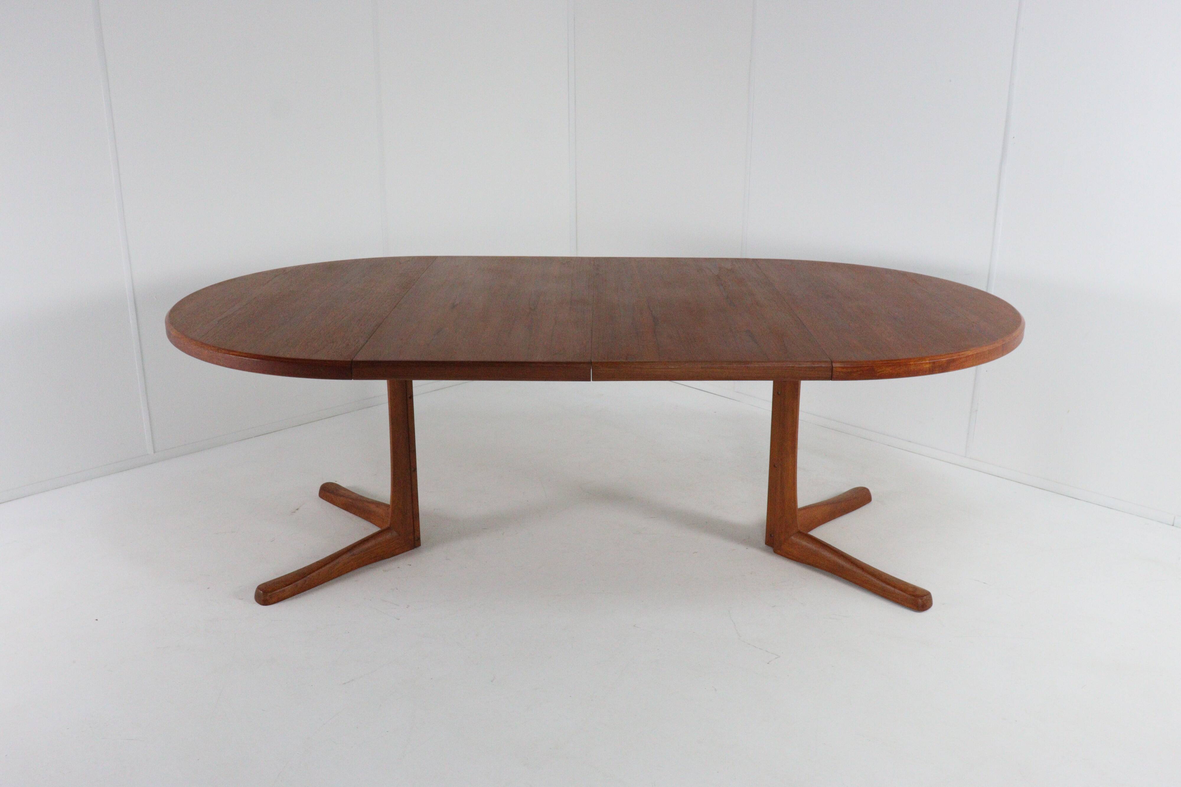 McIntosh round extendable dining table 2x 'Crieff' - mid-century modern style