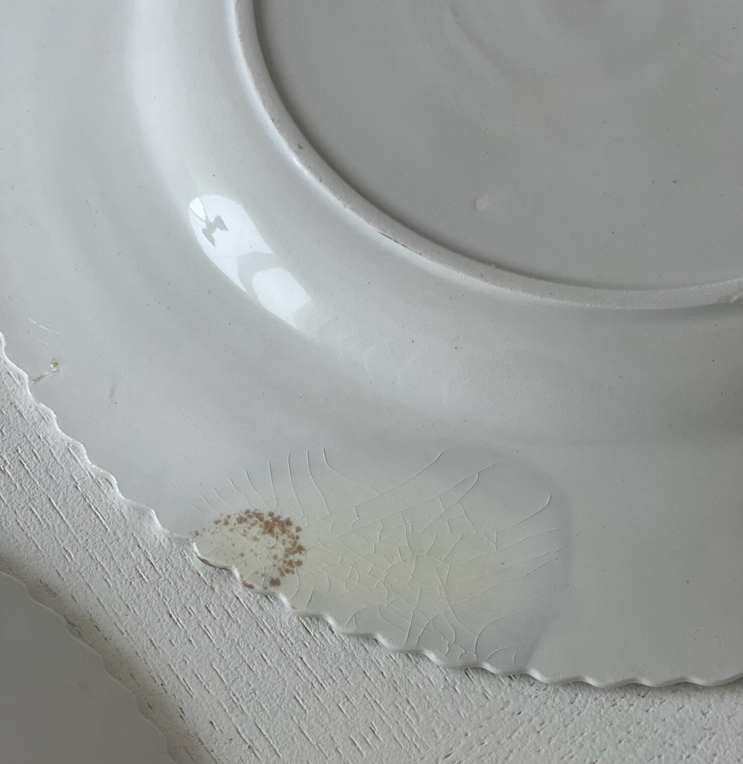 4 vintage flat plates