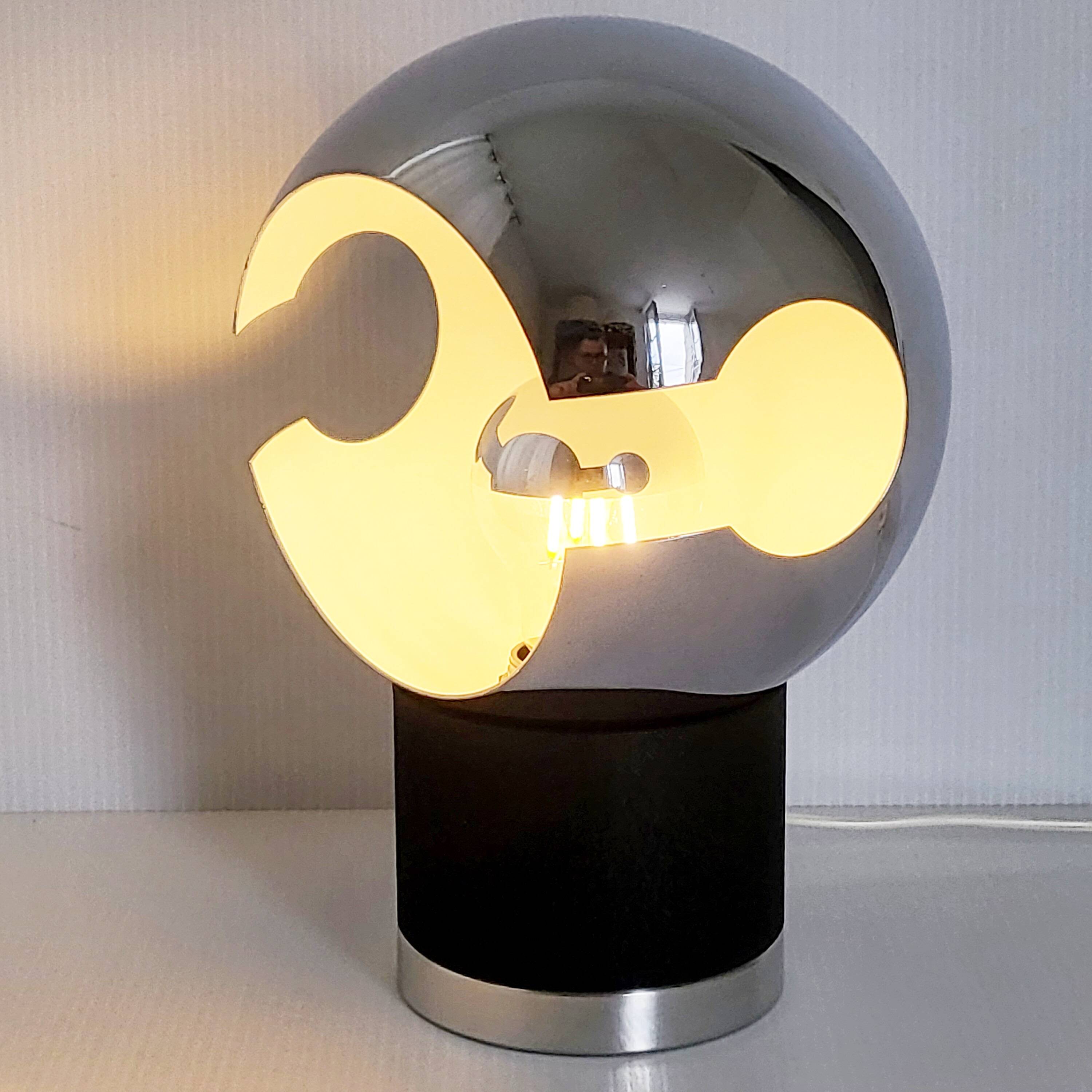 Pair of vintage 1960 space age lamps