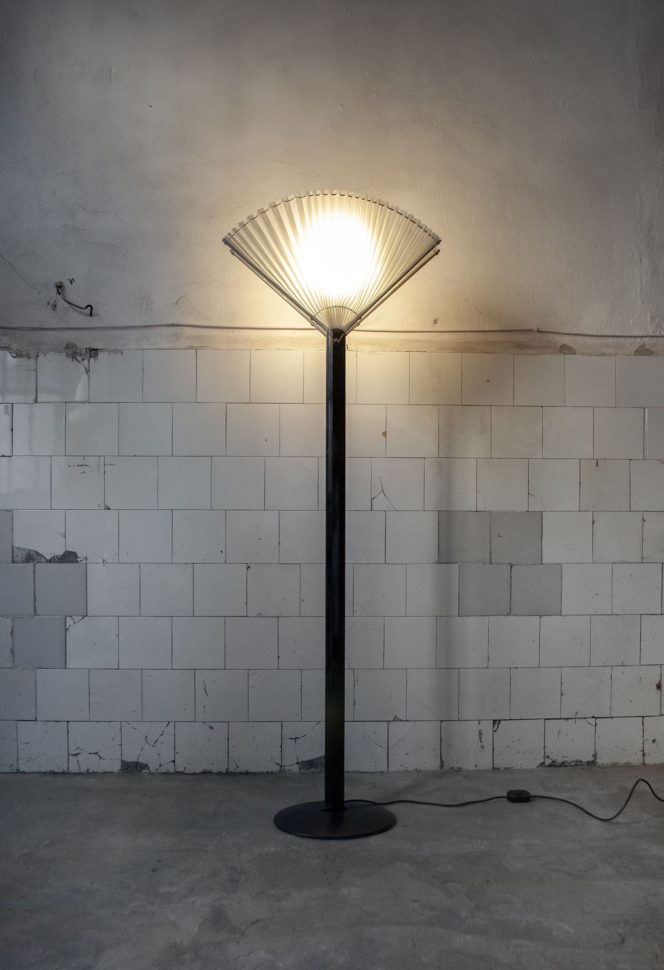 Butterfly lamp by Afra and Tobia Scarpa for Flos Italia Anno 1985