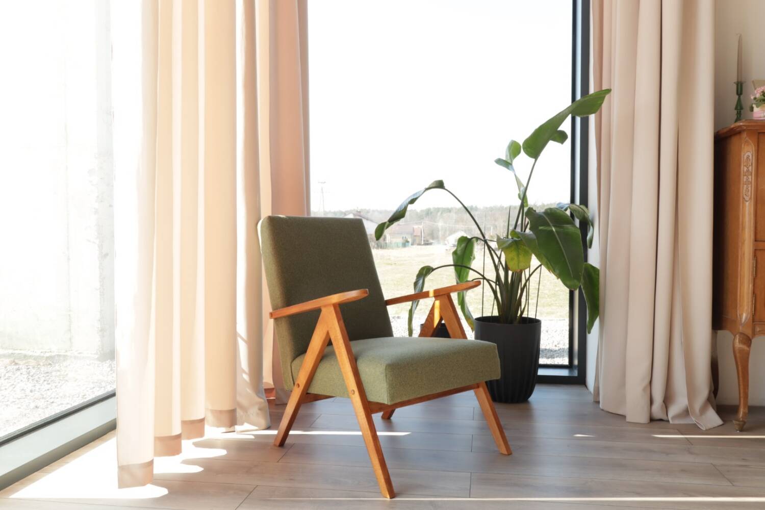 Scandinavian armchair moss green zig zag modern design VAR