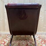 Chesterfield English Slipper Armchair in tufted leather