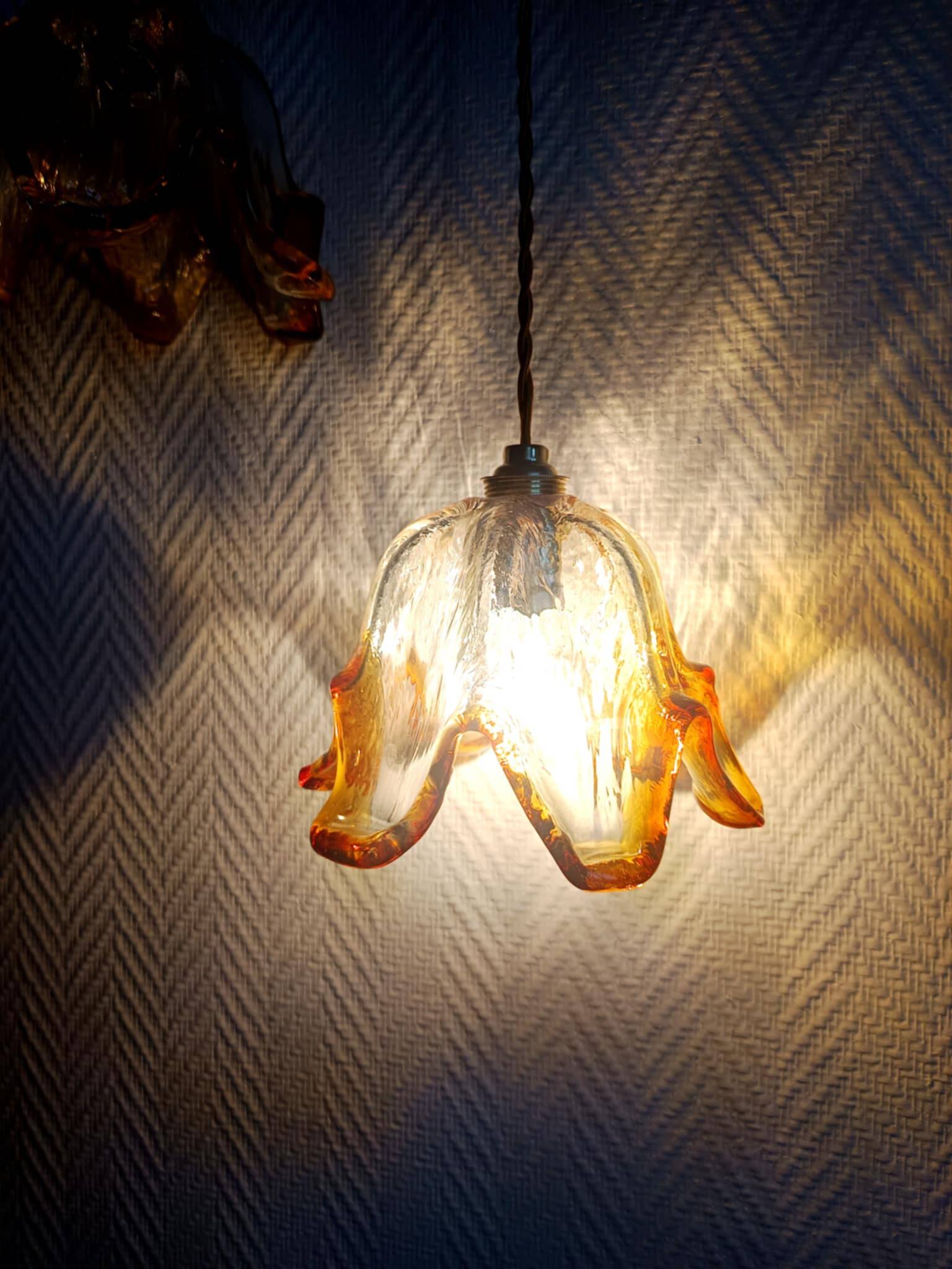 Pair of Murano glass tulip suspensions from 1970.