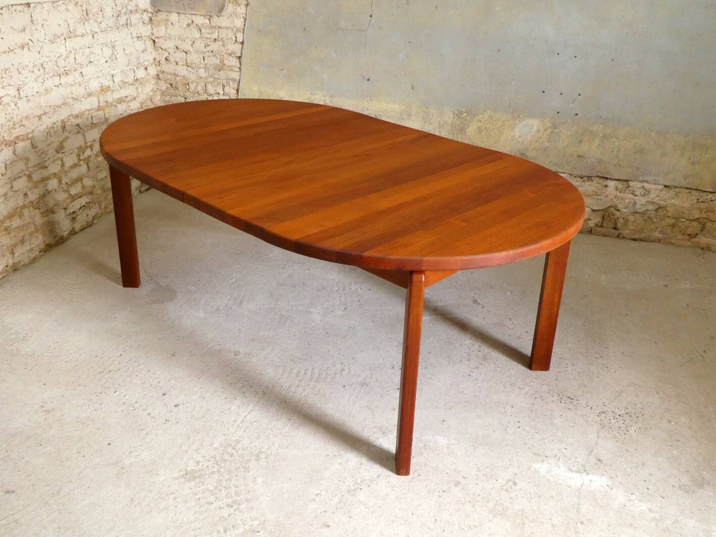 Table à manger danoise en teck massif, 1960