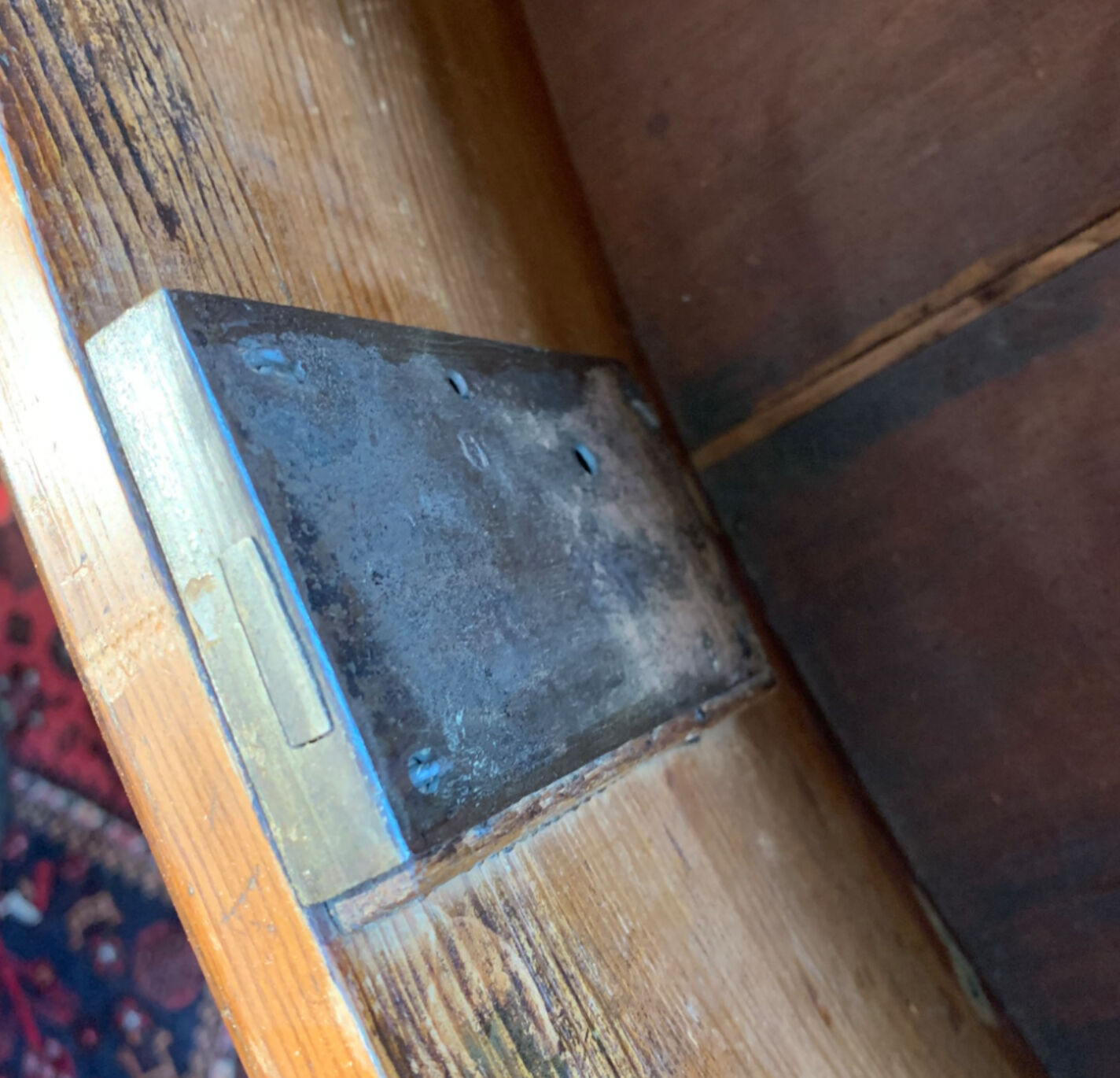 Louis XV period chest of drawers in violet wood.bronze trim