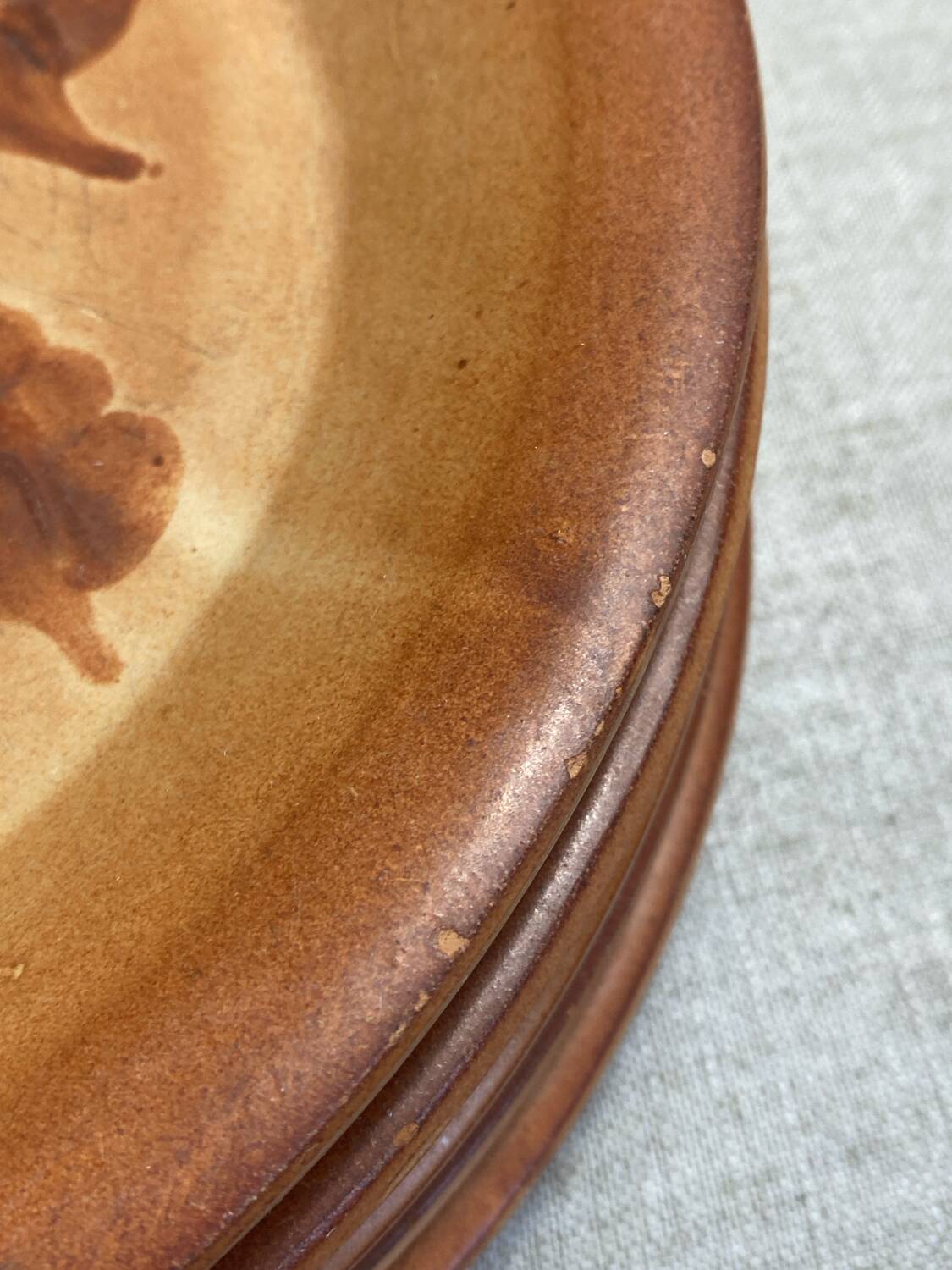 Glazed stoneware table service