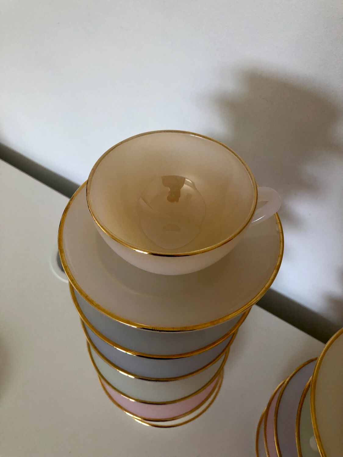 Arcopal 11 cup and saucer service