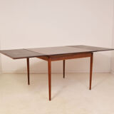 Scandinavian extendable rosewood dining table - 1960