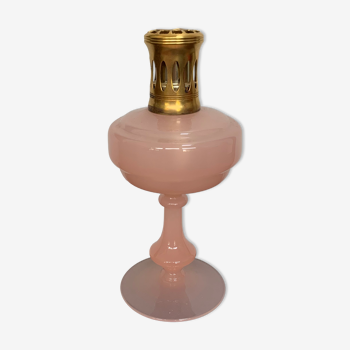 Opalise pink shepherd lamp