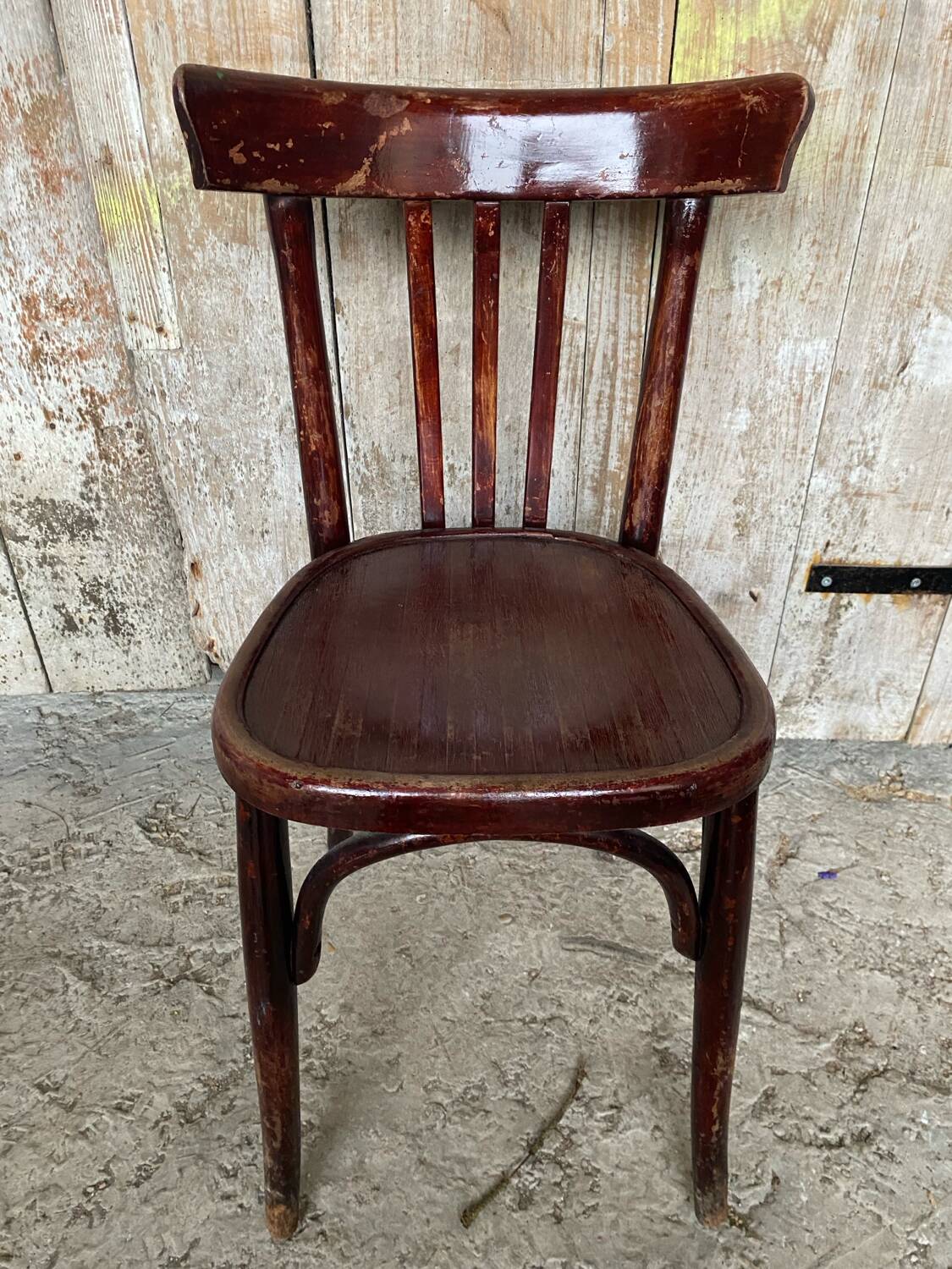 Antique bistrot chair wood curved back vintage