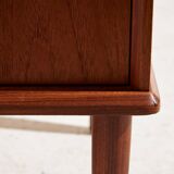 Restored teak dresser (MK10390)