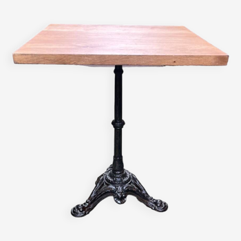 Bistro table