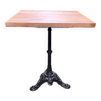 Bistro table