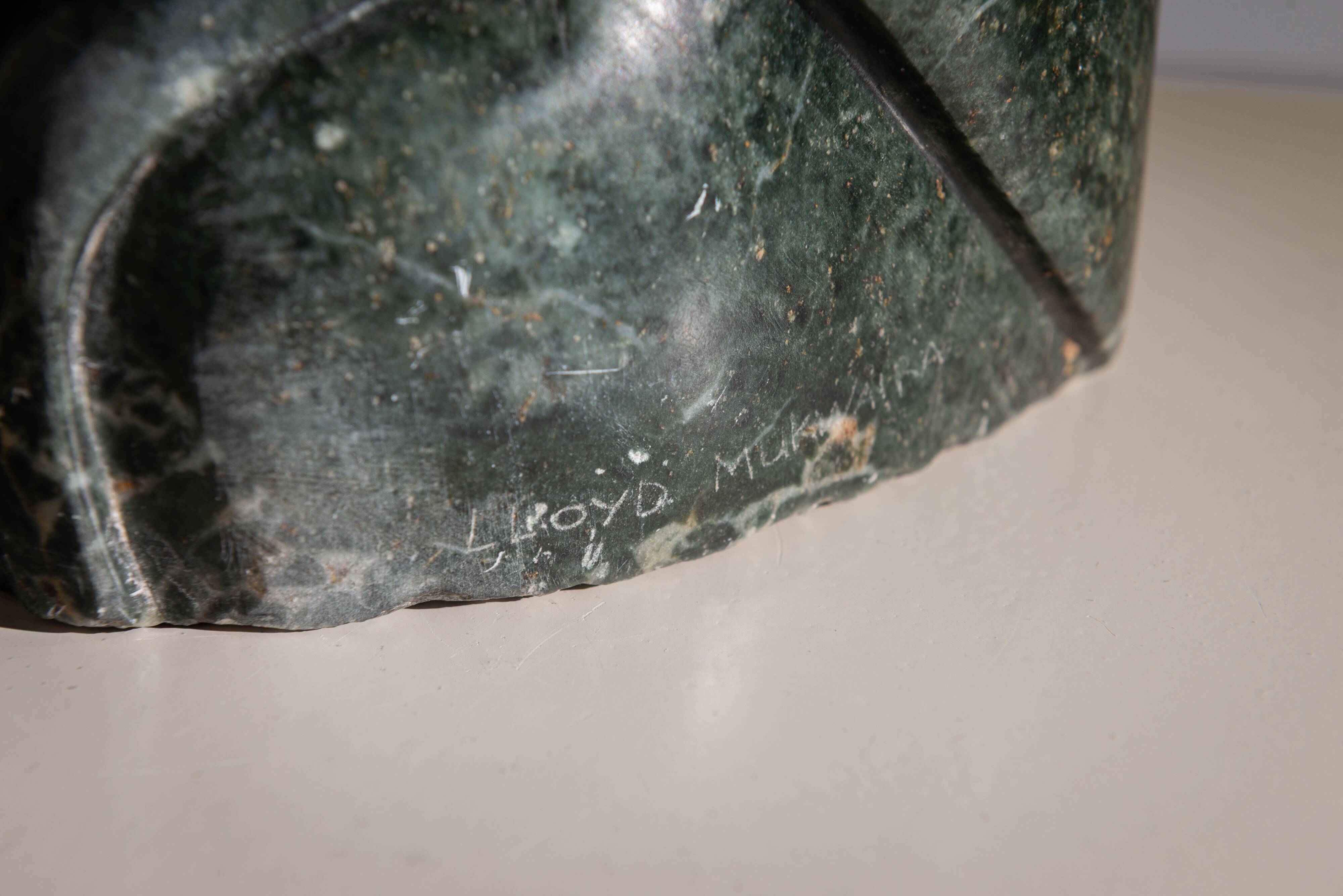 Shona bird sculpture in serpentine stone