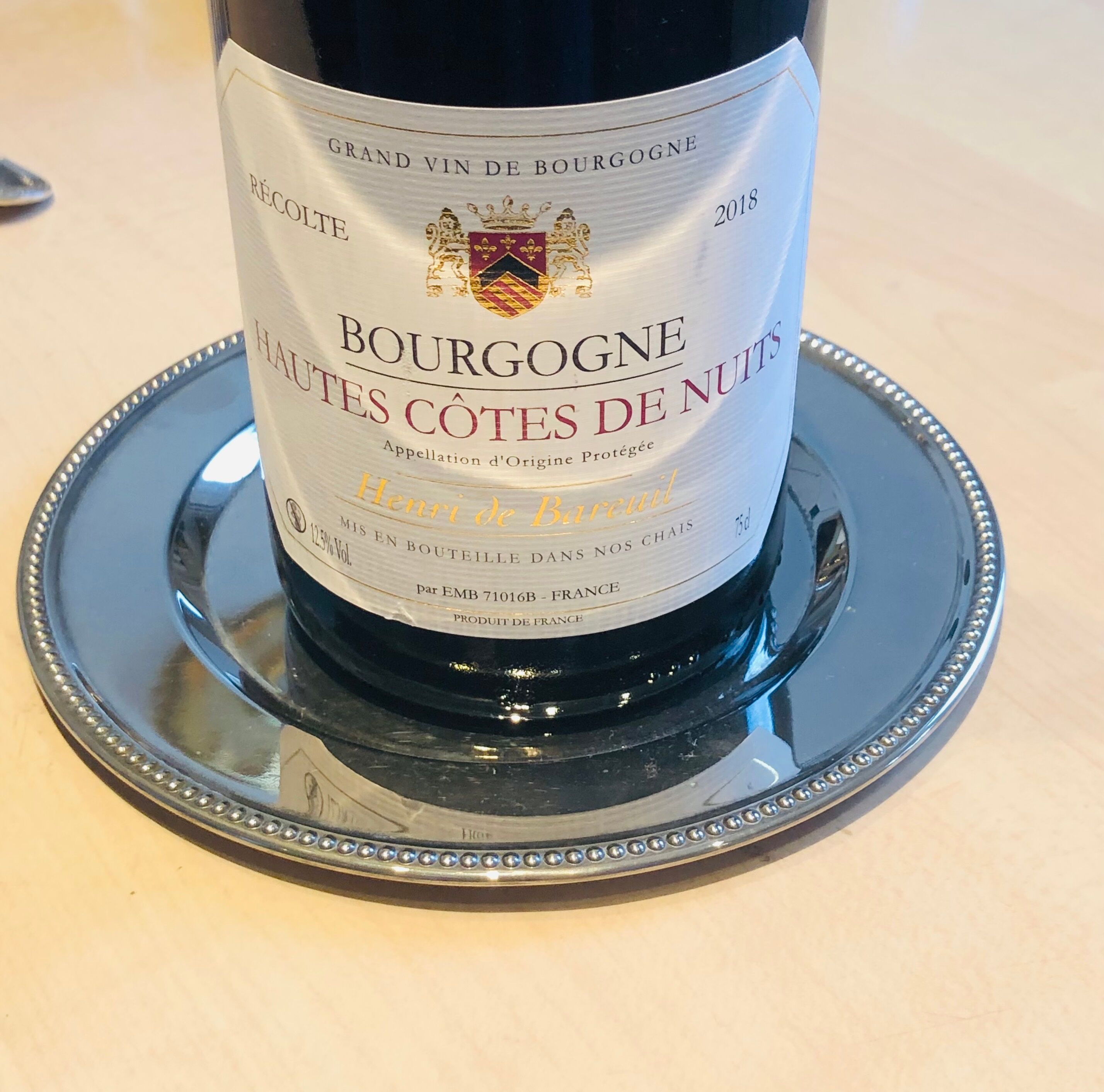 Silver metal bottle bottom