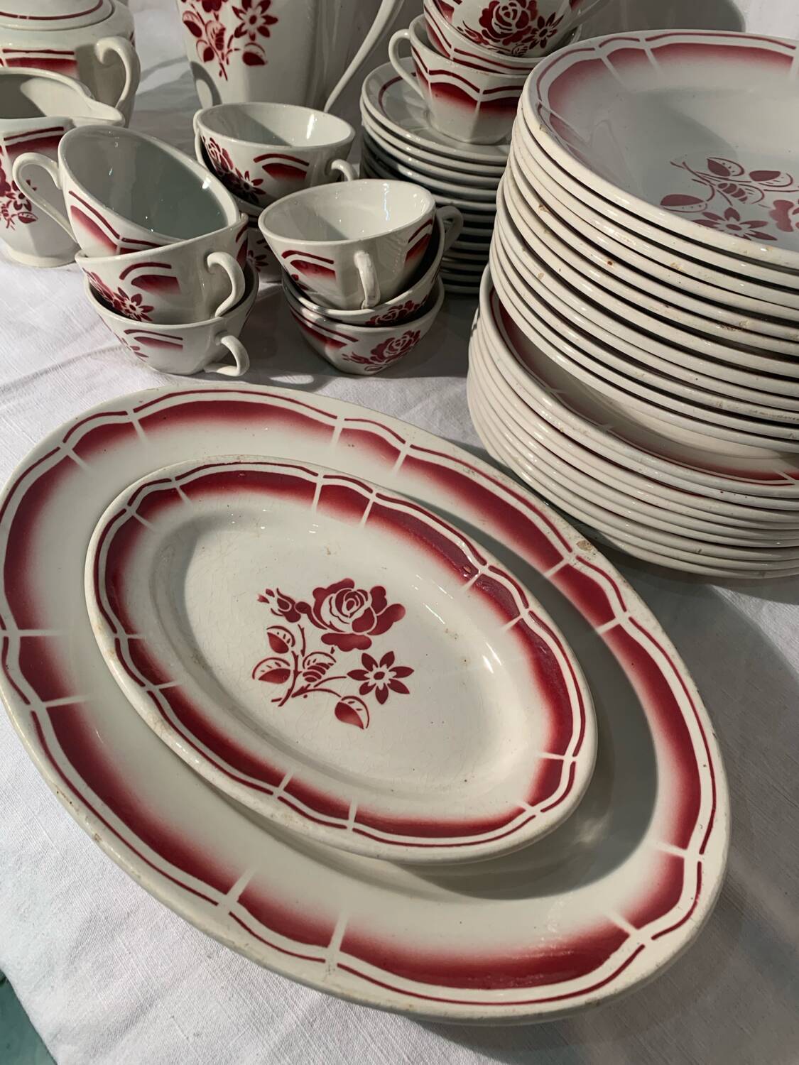 Art Deco pink earthenware service by Badonviller, porcelain, circa 1930