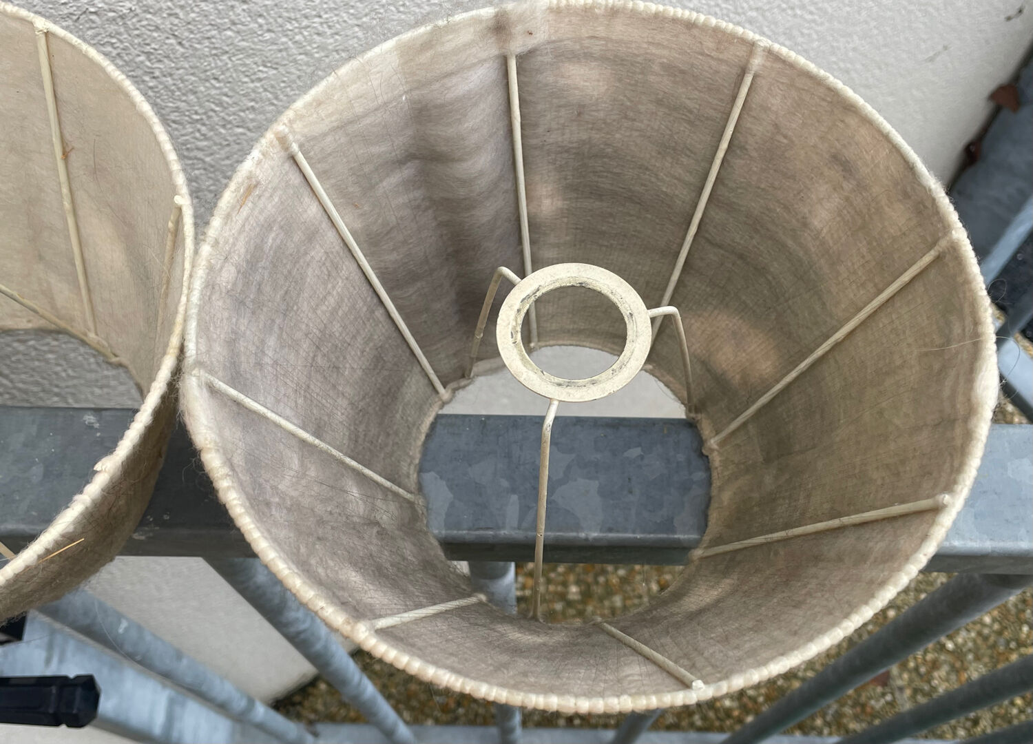 Paire d’abats- jour artisanale vintage