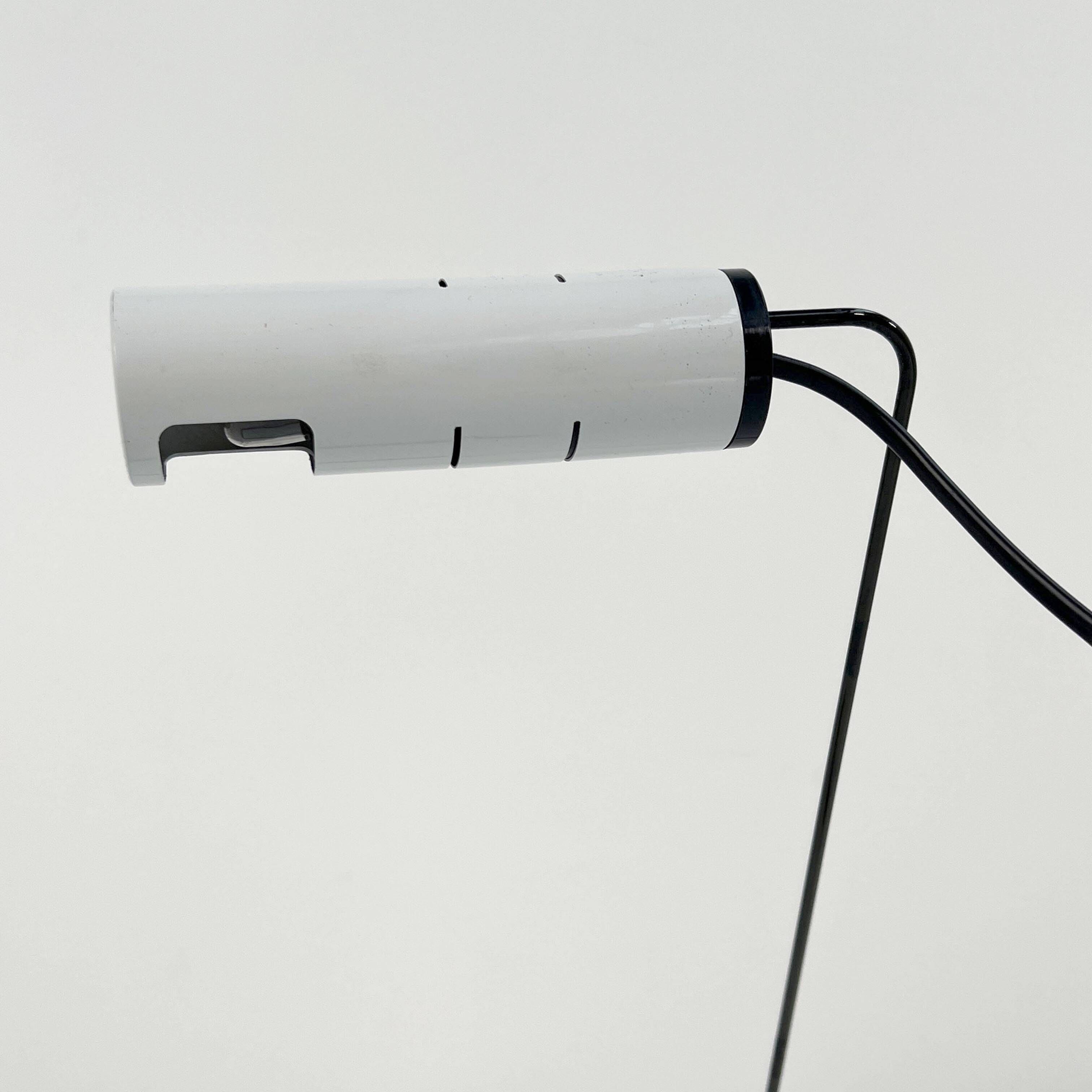 Slalom desk lamp by Vico Magistretti for Oluce, 1980