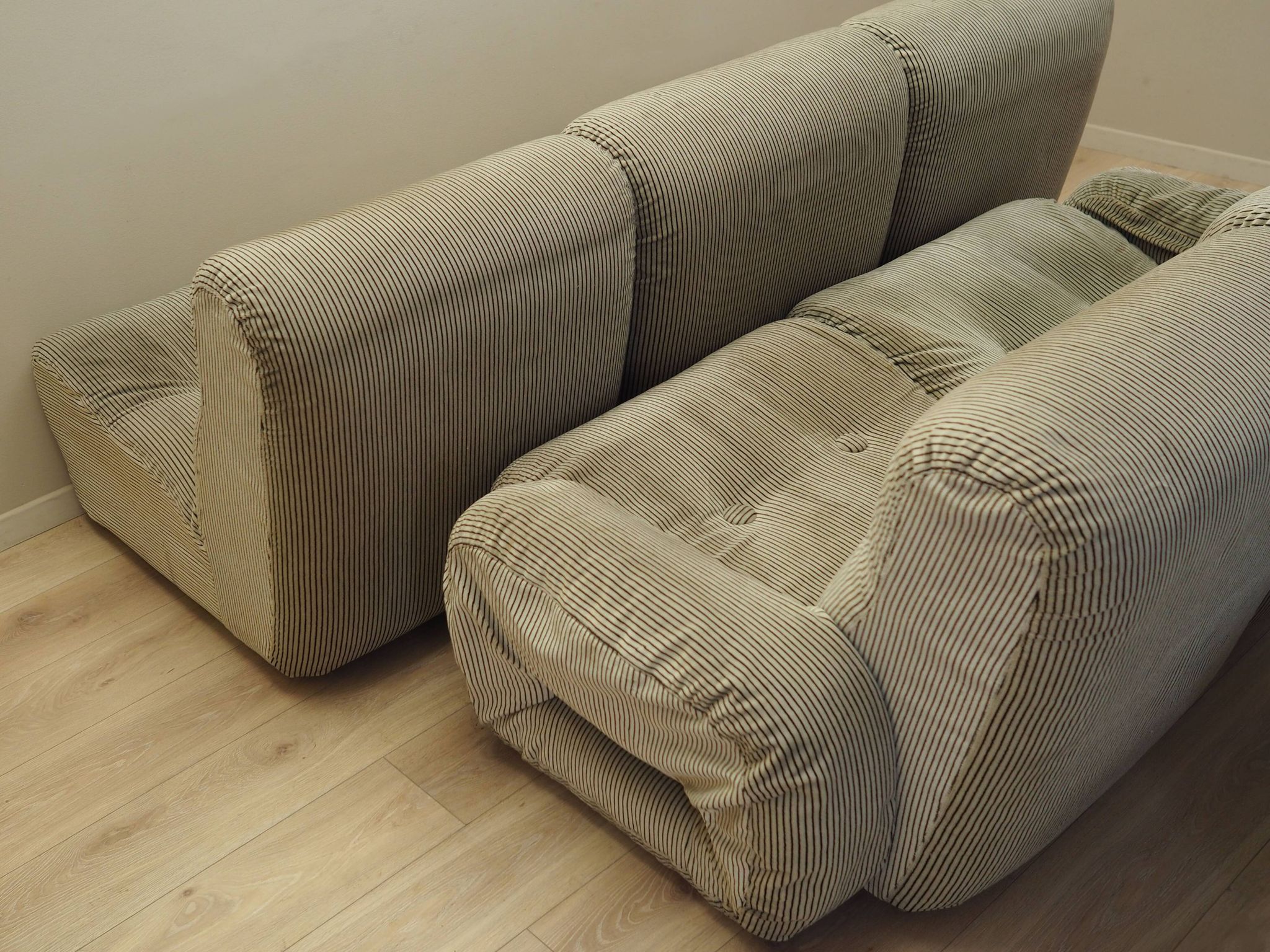Modular sofa, Italian design, 1960s, production: Italy