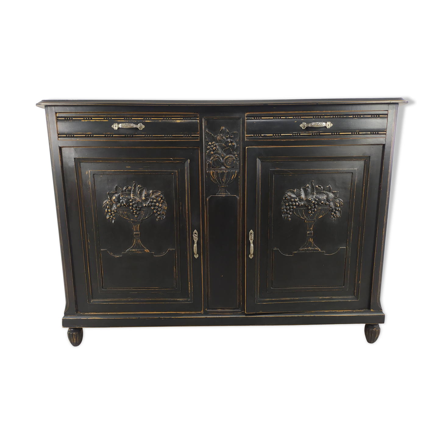 Buffet 1920 patinated black