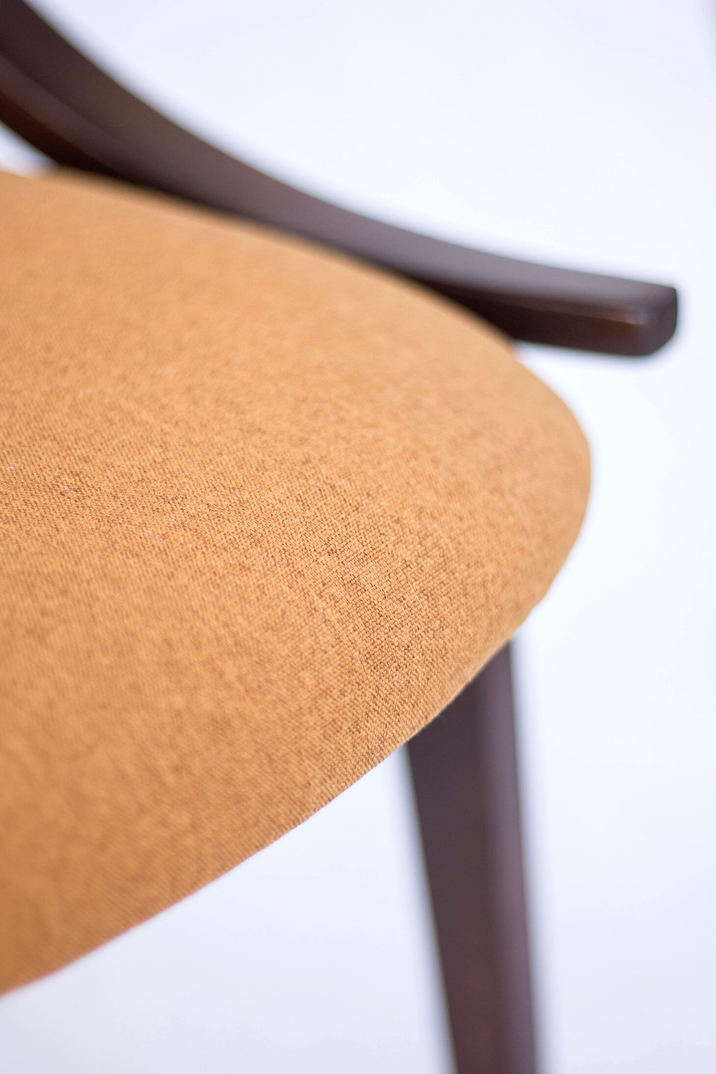 Set of 4 chairs retapissees