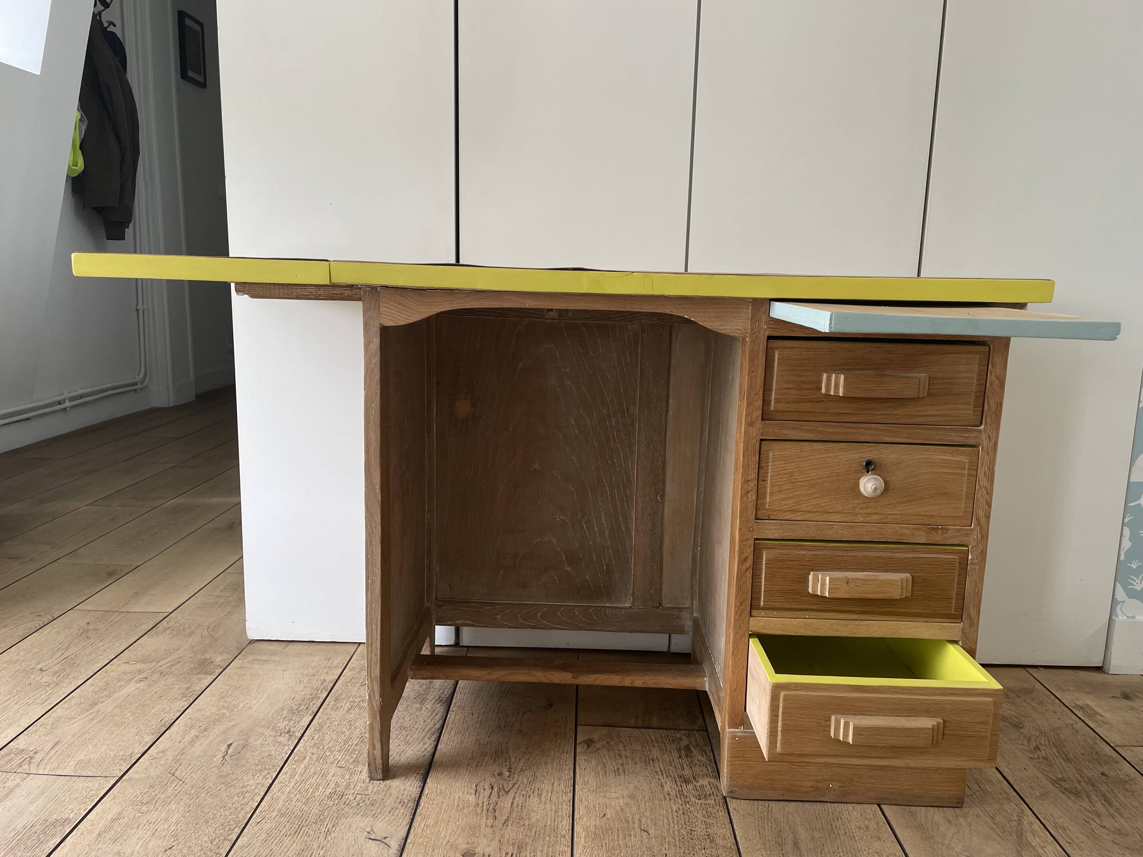 Bureau enfant ancien, rénové