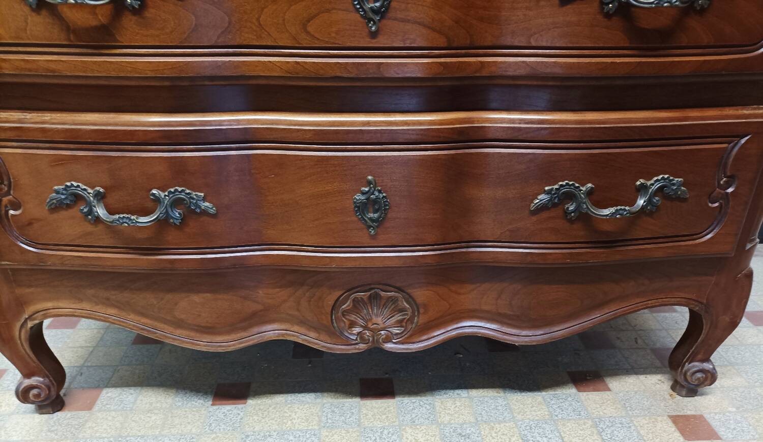 Louis XVI chest of drawers with 3 drawers