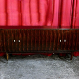 Enfilade verni polyester ouvrant à 4 vantaux