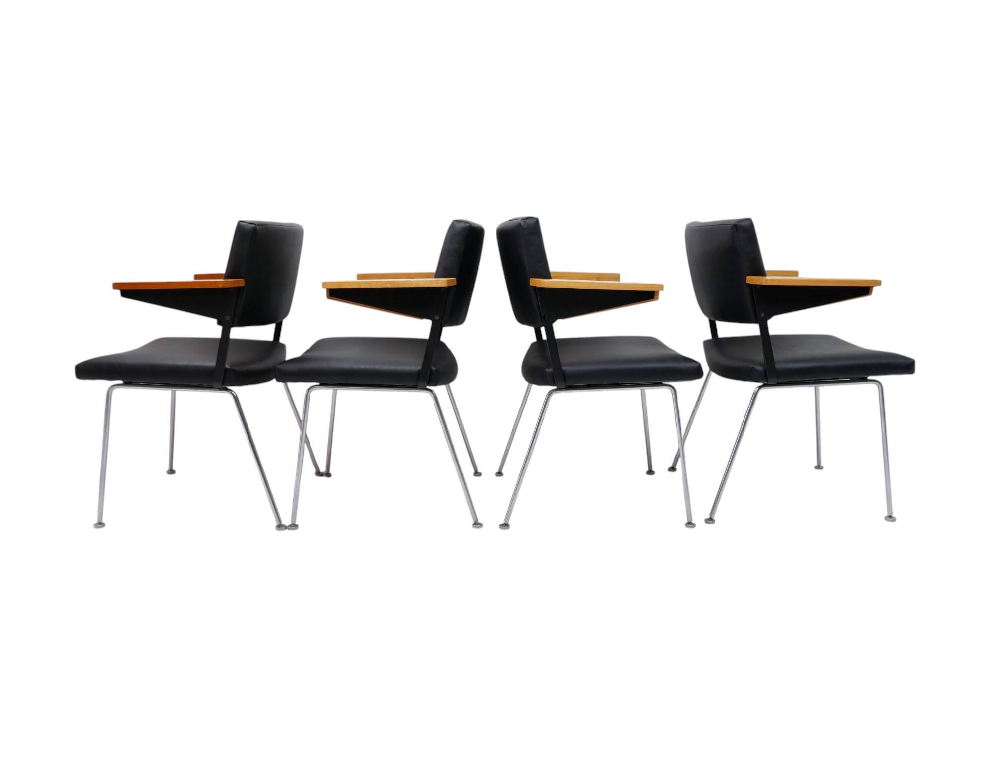 Ensemble de 4 fauteuils par A. Cordemeyer pour Gispen