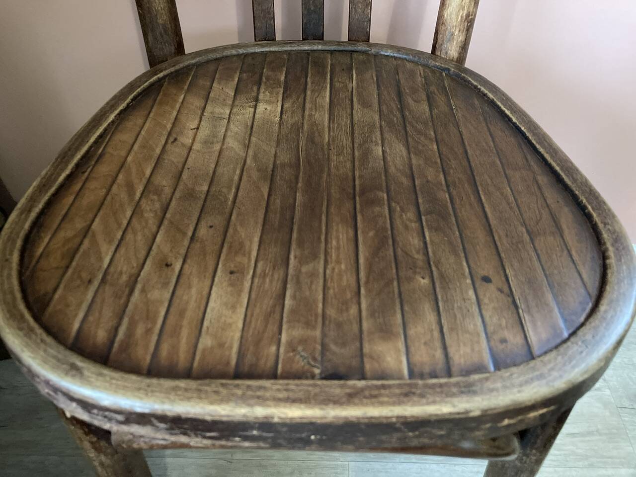 Lot de 3 chaises bistrots anciennes
