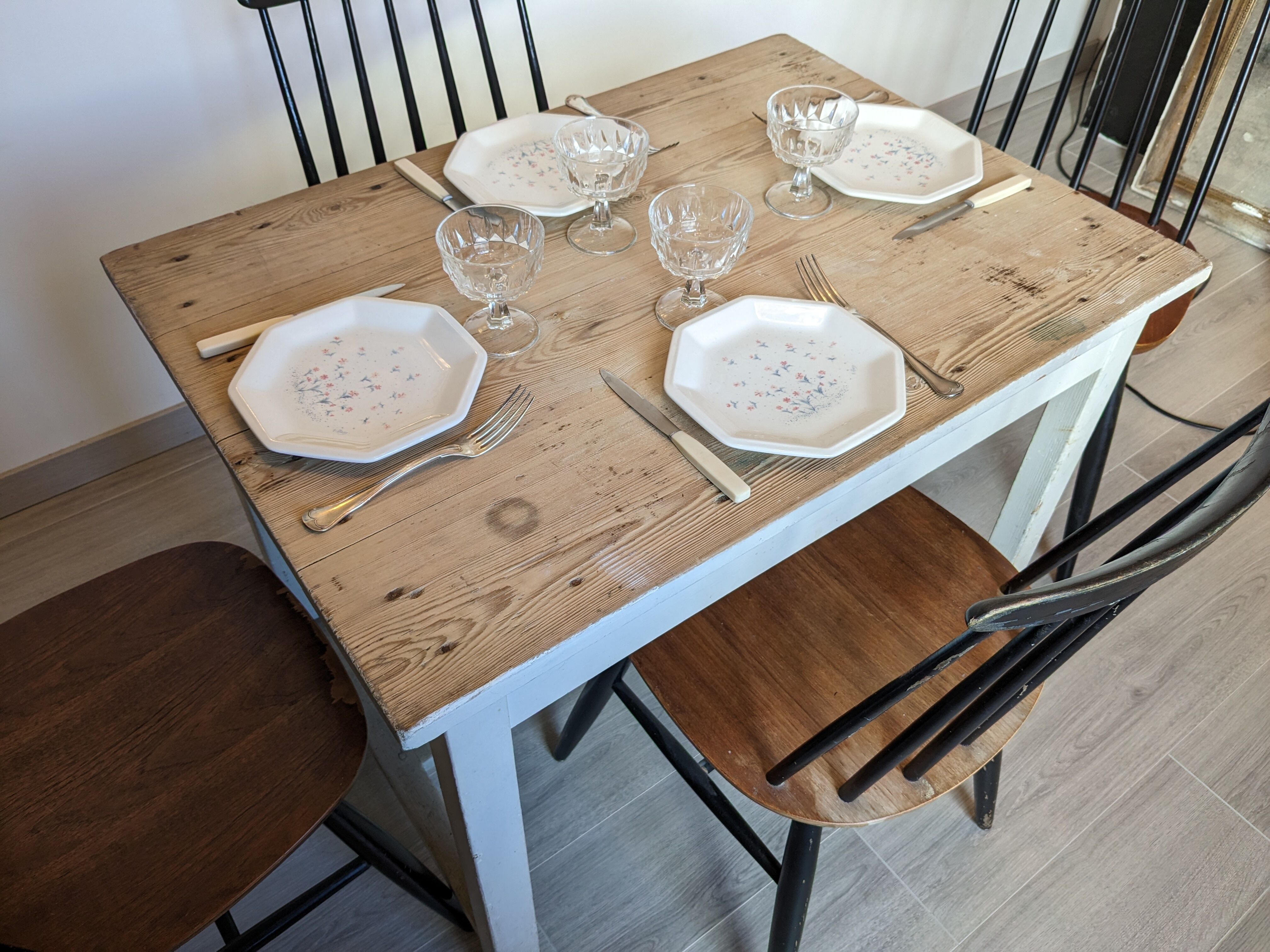 Farmhouse table in beech early twentieth century