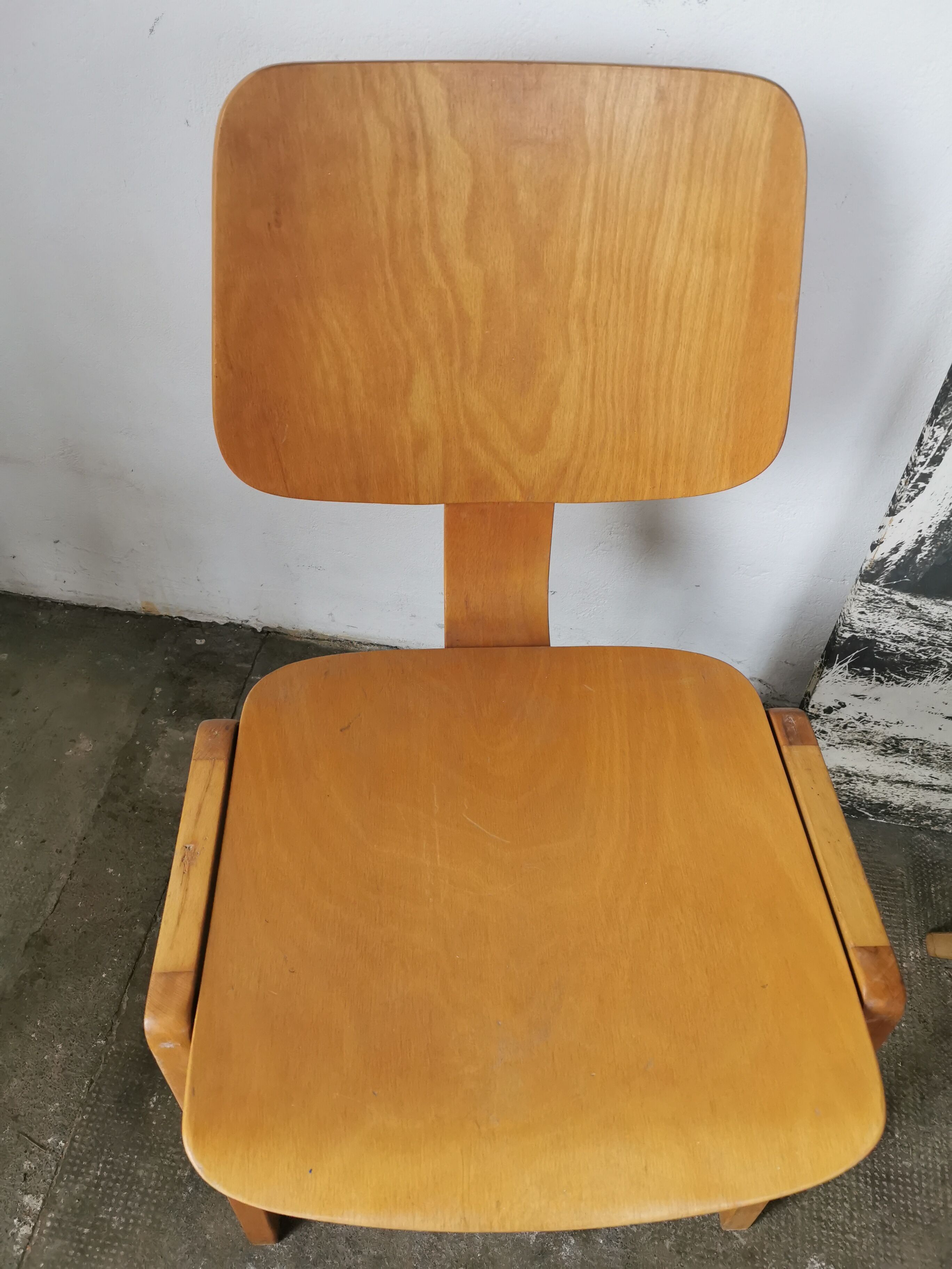 Set of 6 stackable Scandinavian chairs
