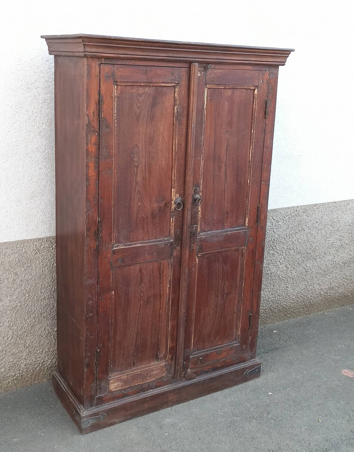 Armoire ancienne en bois