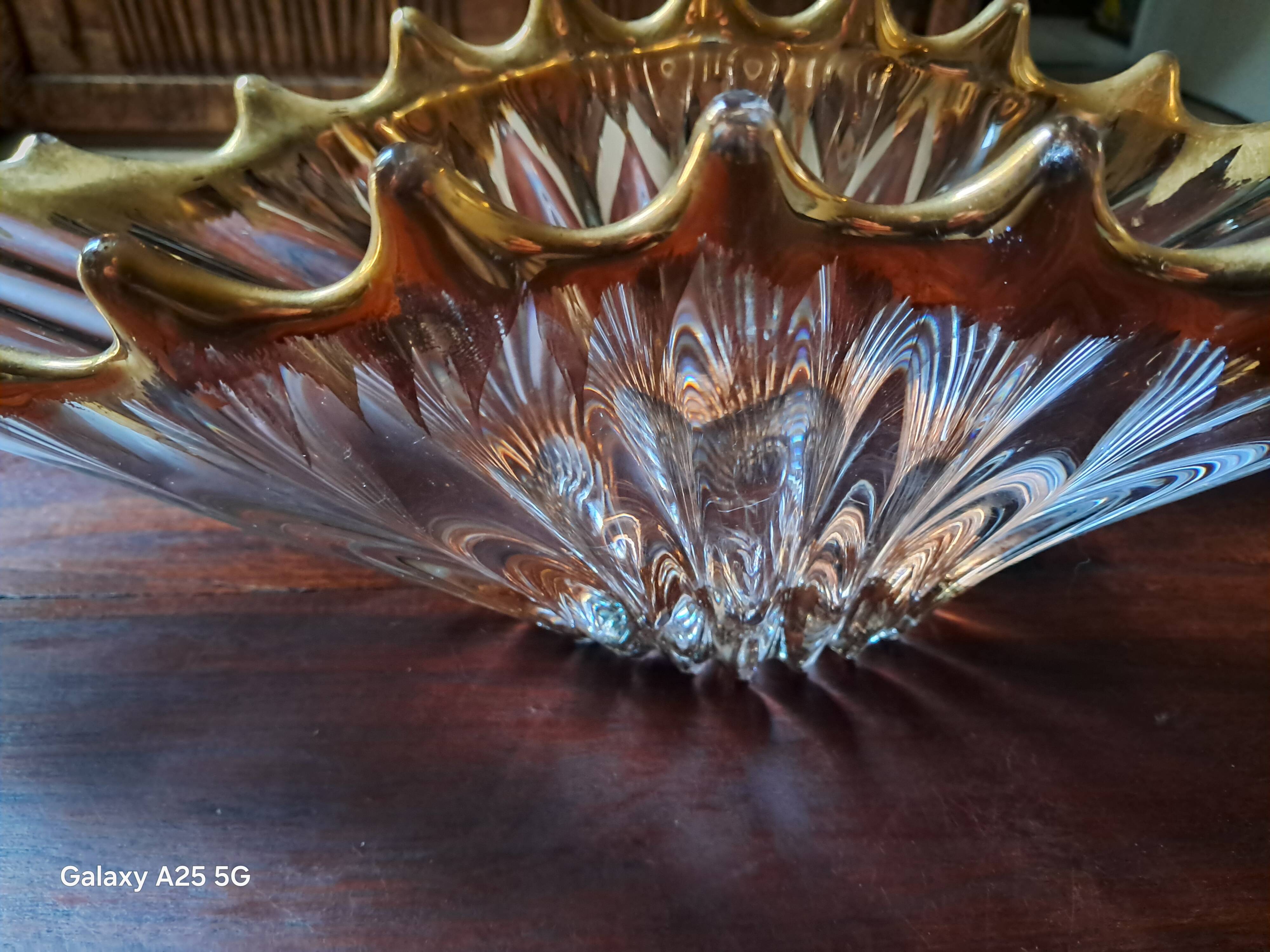 Vintage fruit bowl in crystal and gold from Royal Crystalery of Bayel.