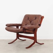 Fauteuil en cuir, design norvégien, années 1970, production : Norvège